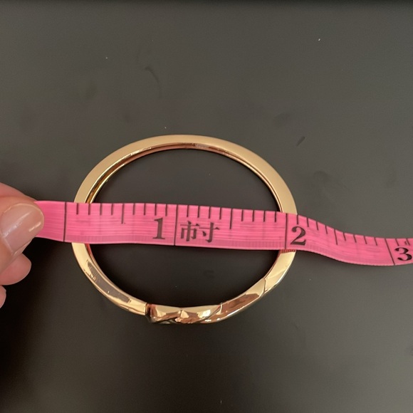 18K Gold Plated Bangle- Women - Picture 5 of 8